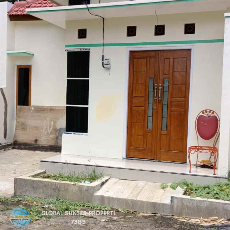 dijual rumah temas