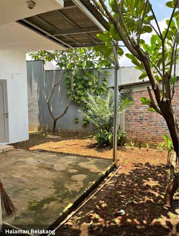 dijual rumah terawat 1 lantai di bintaro village