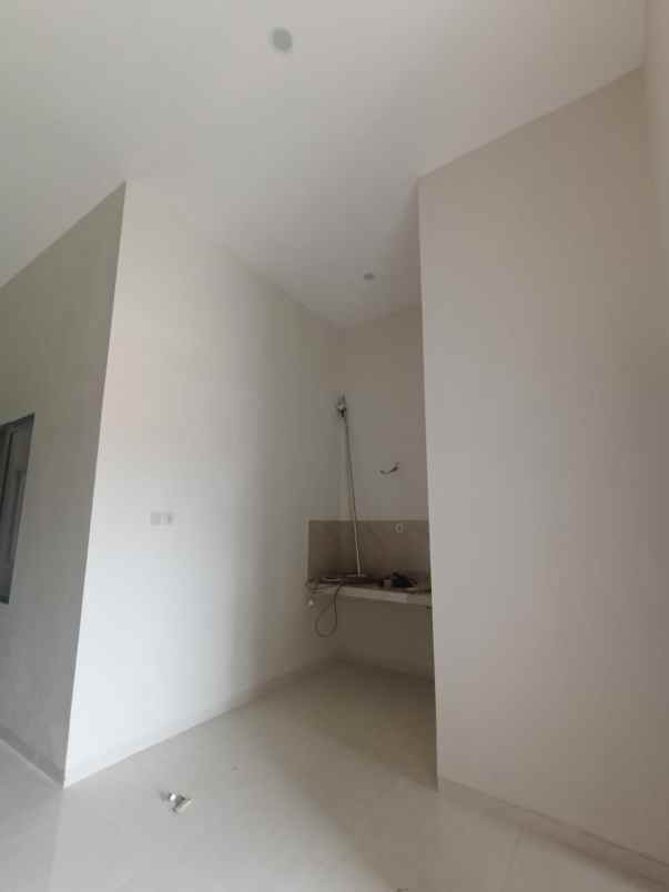 dijual rumah tlogomas dinoyo lowokwaru