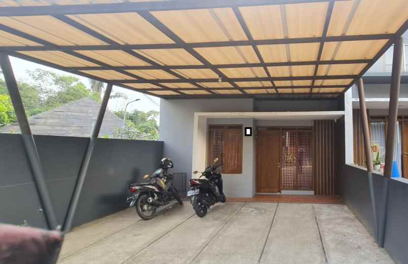 dijual rumah ubud vilage sariwangi