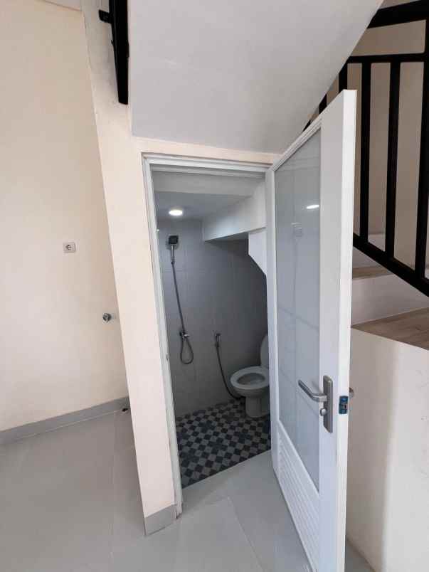 dijual rumah utara stadion maguwoharjo