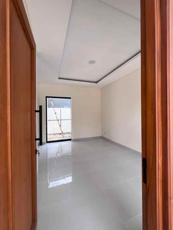 dijual rumah utara stadion maguwoharjo