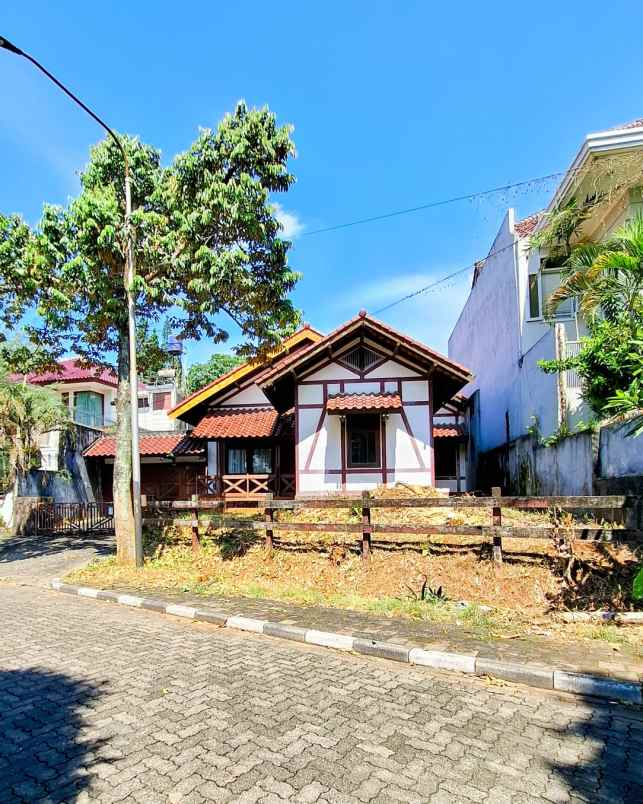 dijual rumah villa cinere mas