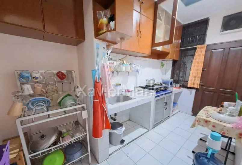 dijual rumah villa melati mas