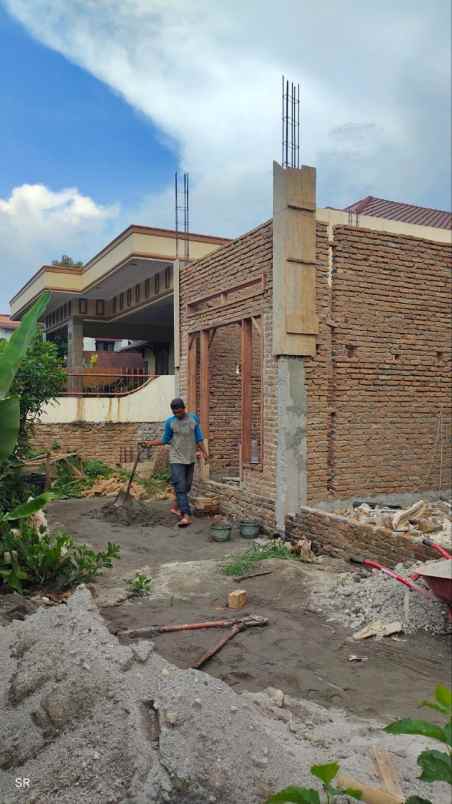 dijual rumah villa nuansa java jl jawa