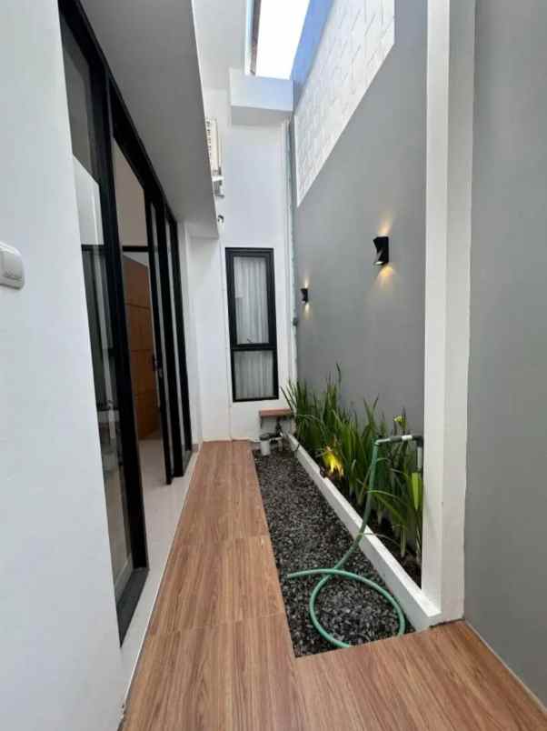 dijual rumah warak sumberadi