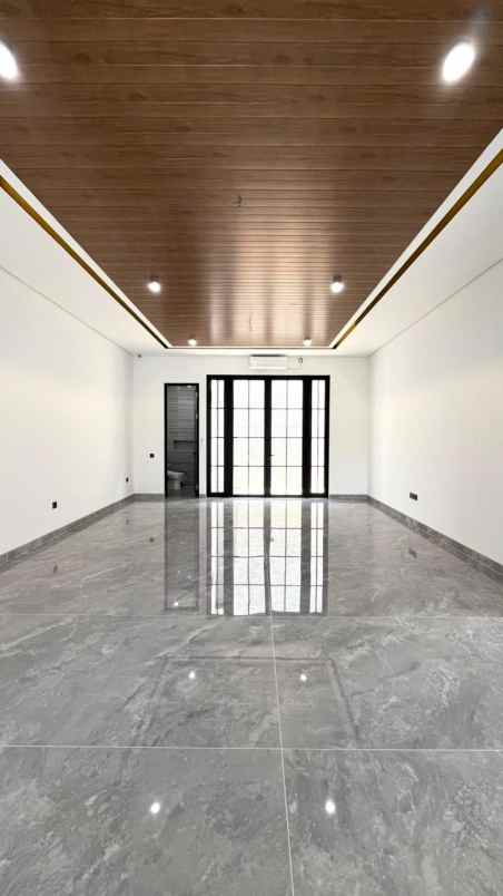 dijual rumah waterfront citraland