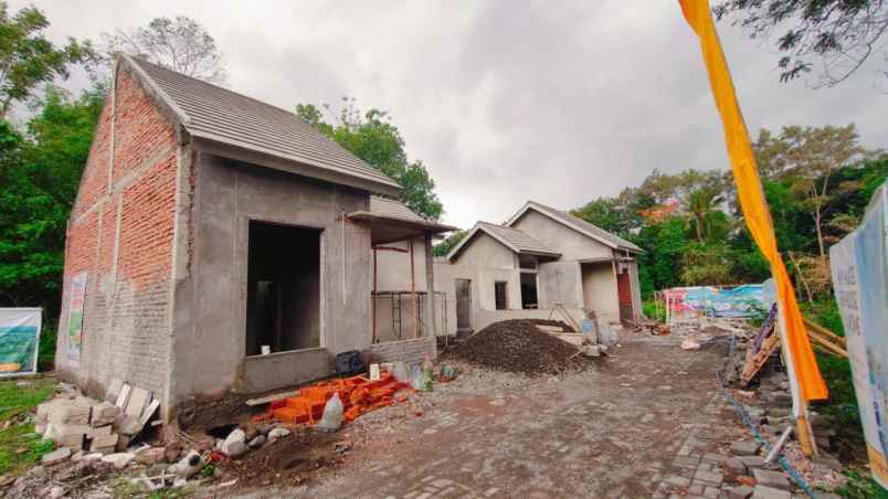 dijual rumah wedomartani ngemplak