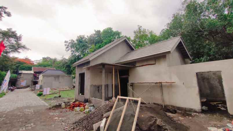 dijual rumah wedomartani ngemplak