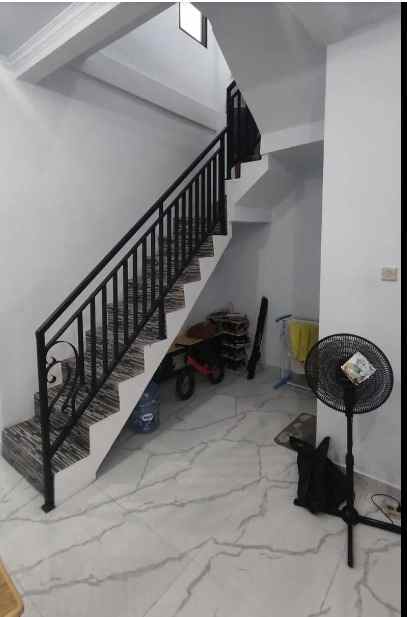 dijual rumah white house premier 3