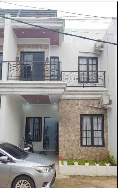 dijual rumah white house premier 3