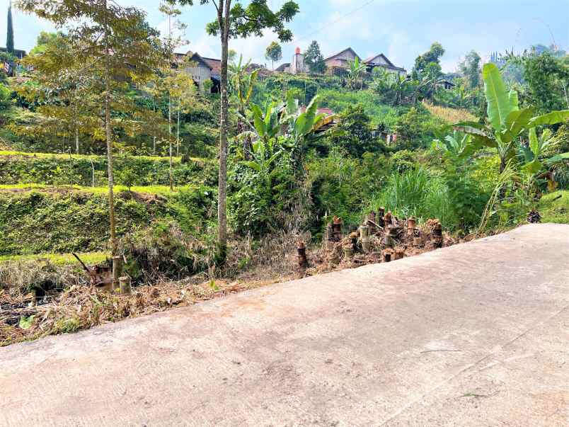 dijual tanah 60m 70jt dikelilingi wisata kemuning