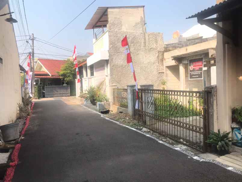 dijual tanah griya pancoran mas