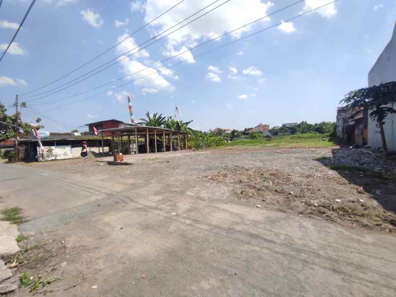 dijual tanah jl laksda adisucipto