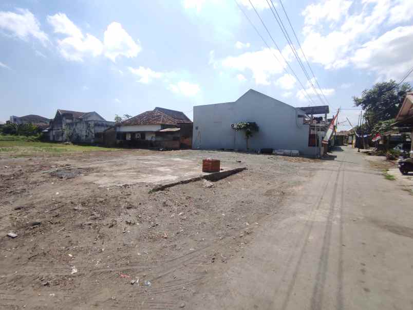 dijual tanah jl laksda adisucipto