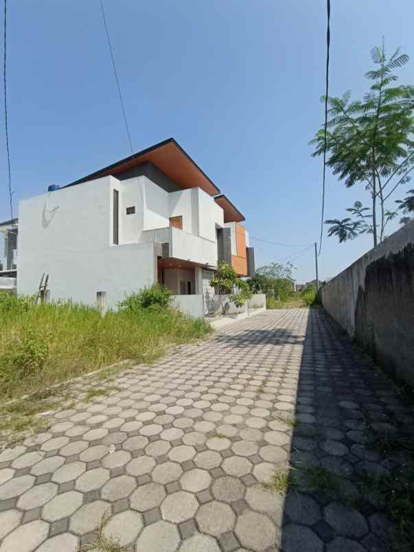 dijual tanah purwomartani