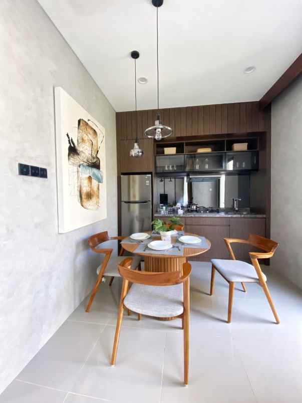 dijual villa 2 lantai di denpasar timur bali