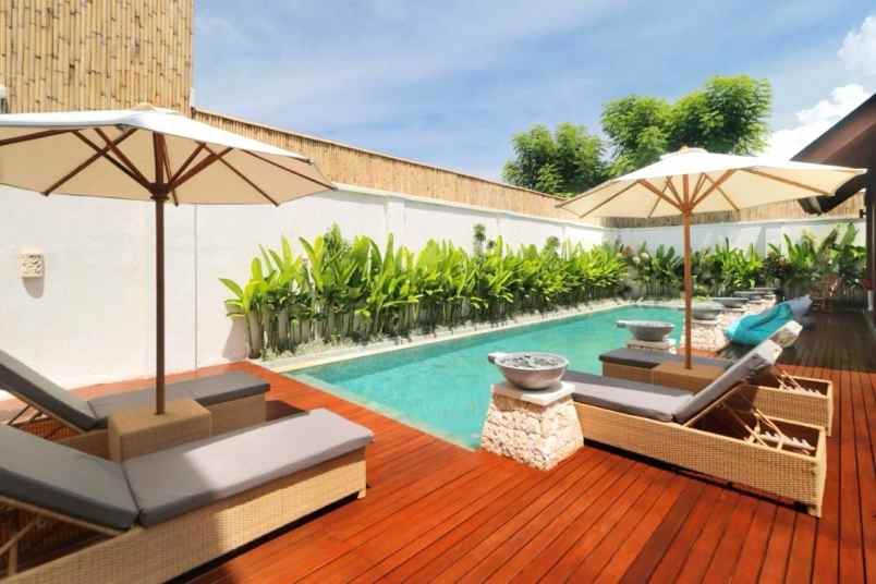 dijual villa jalan ungasan kuta badung bali