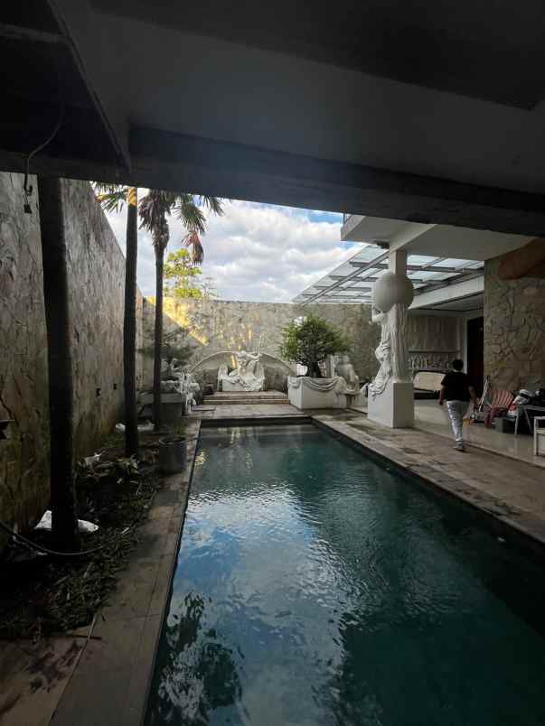 dijual villa jimbaran bali