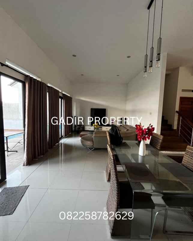 dijualrumah tatar kumalasinta kota baru parahyangan