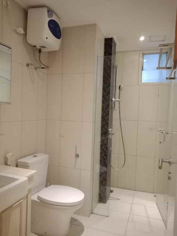 disewakan apartemen the via ciputra world surabaya