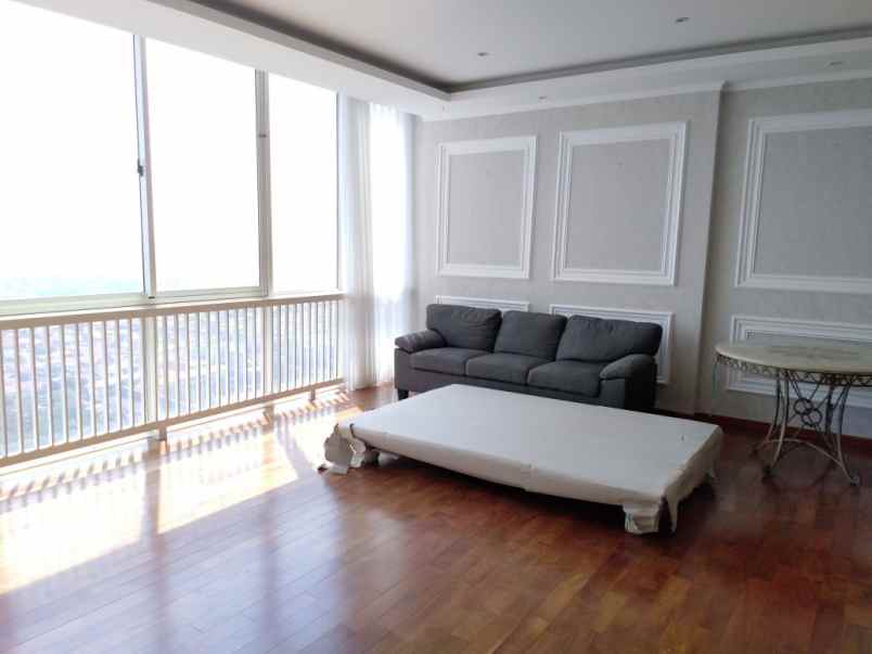 disewakan apartemen the via ciputra world surabaya