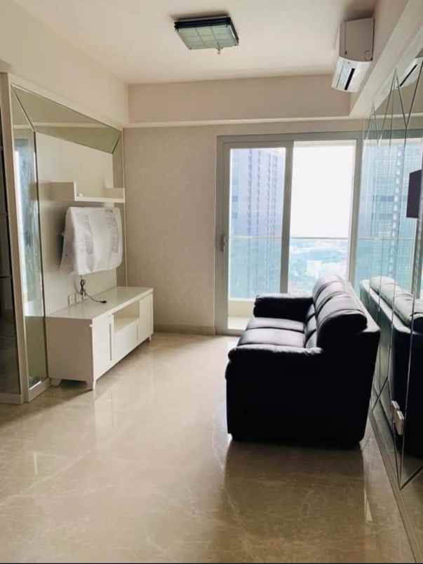 disewakan apartemen tunjungan plaza one icon