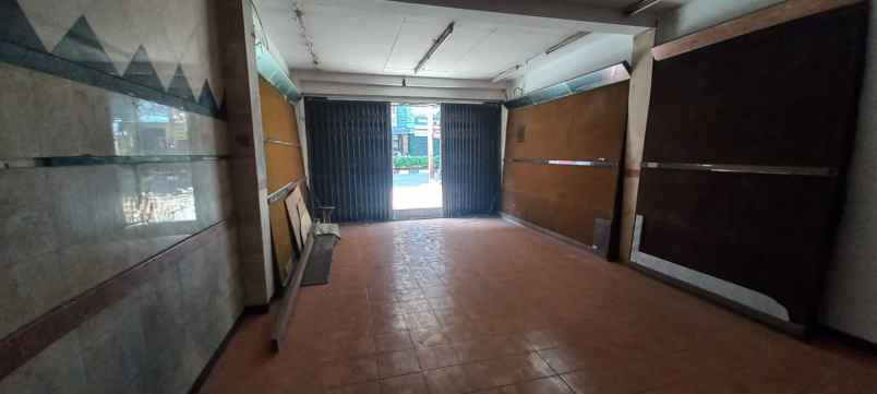 disewakan ruko gudang kantor panglima polim