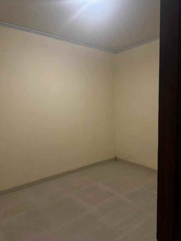 disewakan rumah bidara cina jatinegara