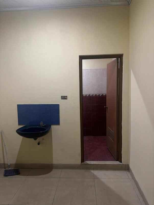 disewakan rumah bidara cina jatinegara