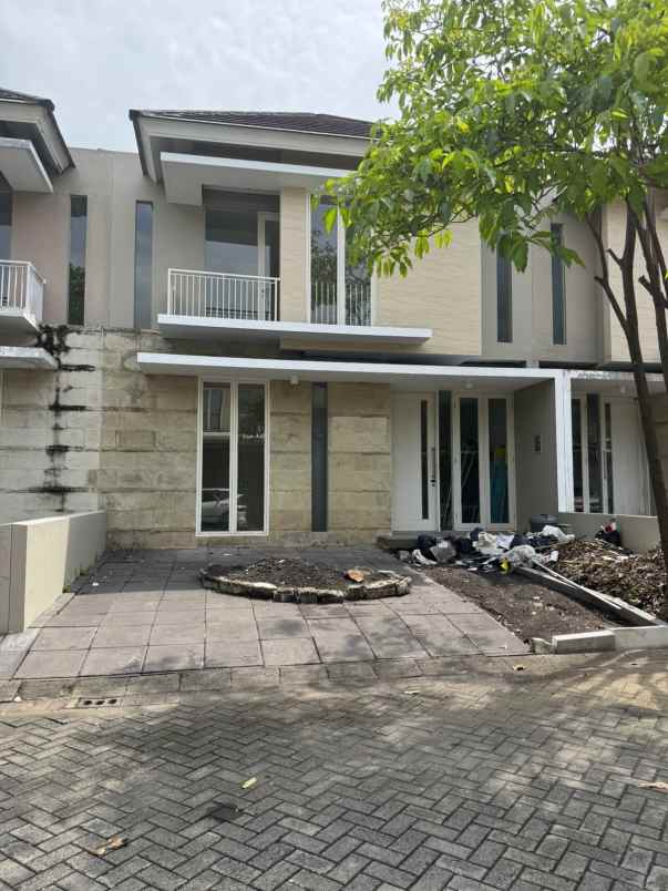 disewakan rumah citraland greenlake wiyung