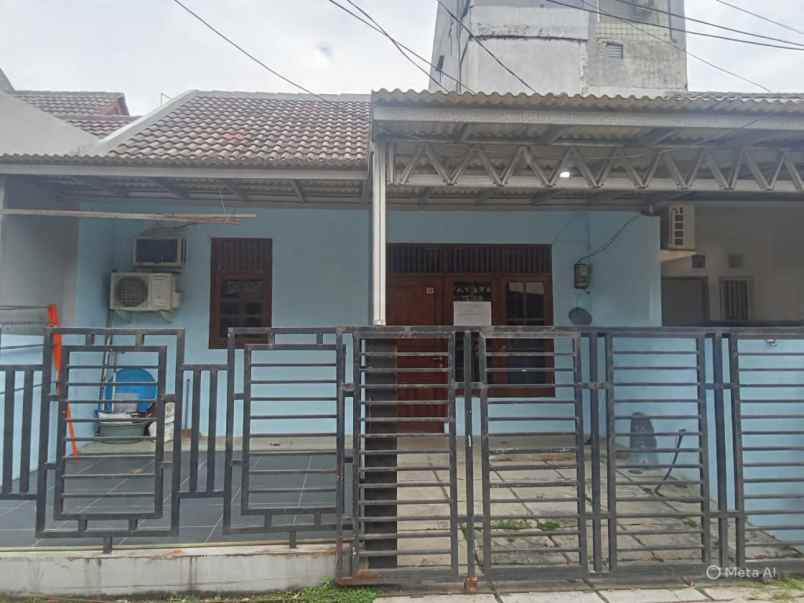 disewakan rumah di catalina gading serpong