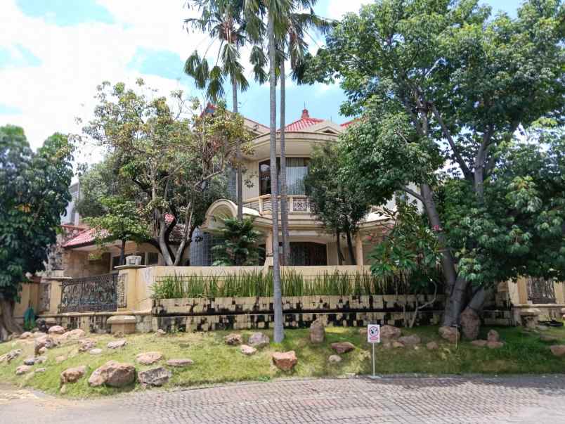 disewakan rumah graha famili