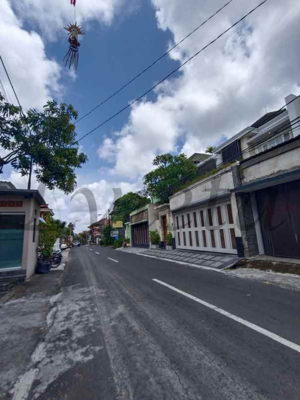 disewakan rumah jalan merdeka