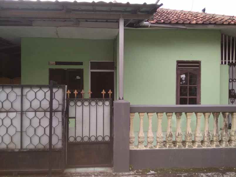 disewakan rumah jl damai no 5