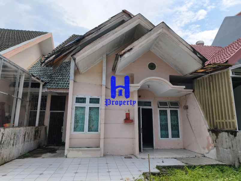 disewakan rumah komplek cemara hijau jalan
