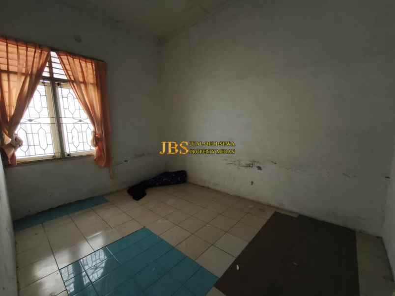 disewakan rumah komplek cemara hijau jalan