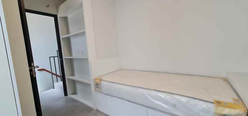 disewakan rumah minimalis di bsd siap huni