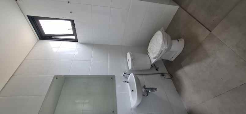 disewakan rumah minimalis di bsd siap huni