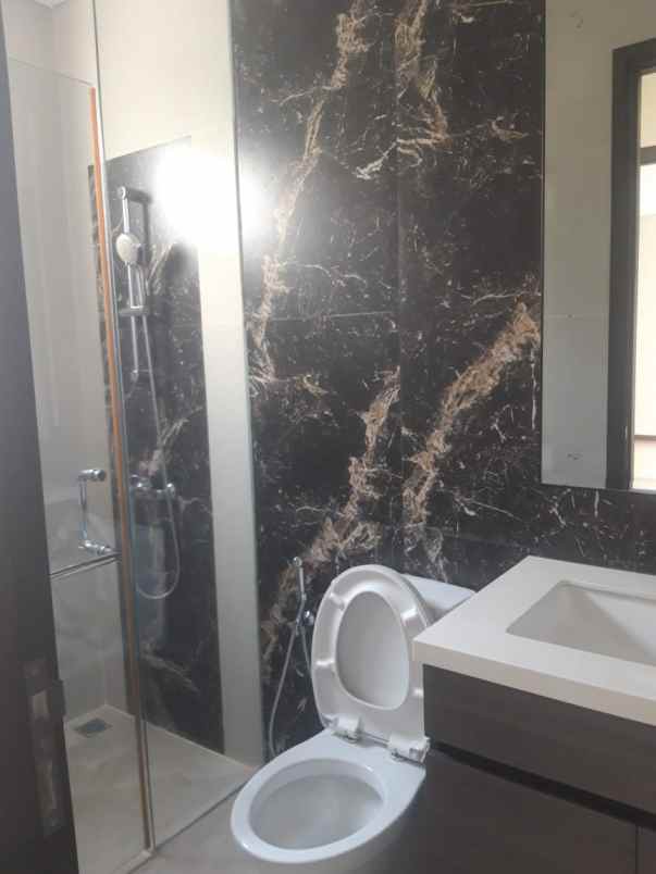 disewakan rumah nava park bsd