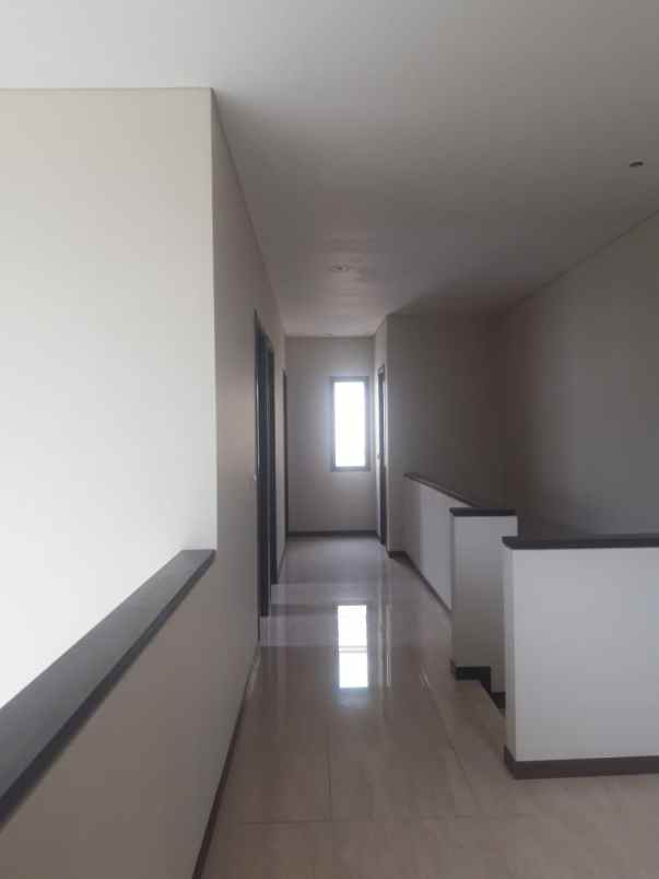 disewakan rumah nava park bsd