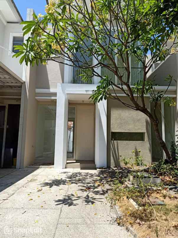 disewakan rumah pakuwon city