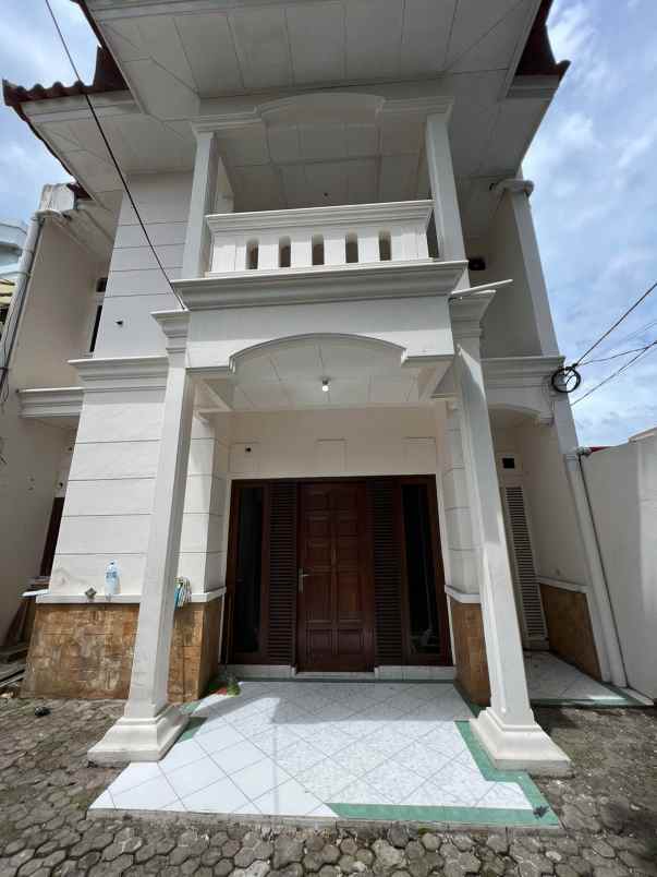 disewakan rumah pancoran barat