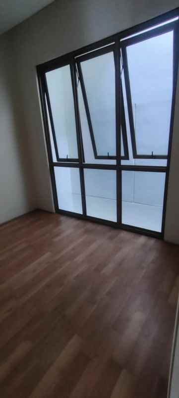 disewakan rumah puri 11