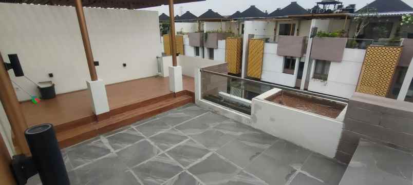 disewakan rumah puri 11