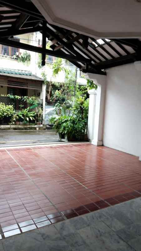 disewakan rumah tebet utara