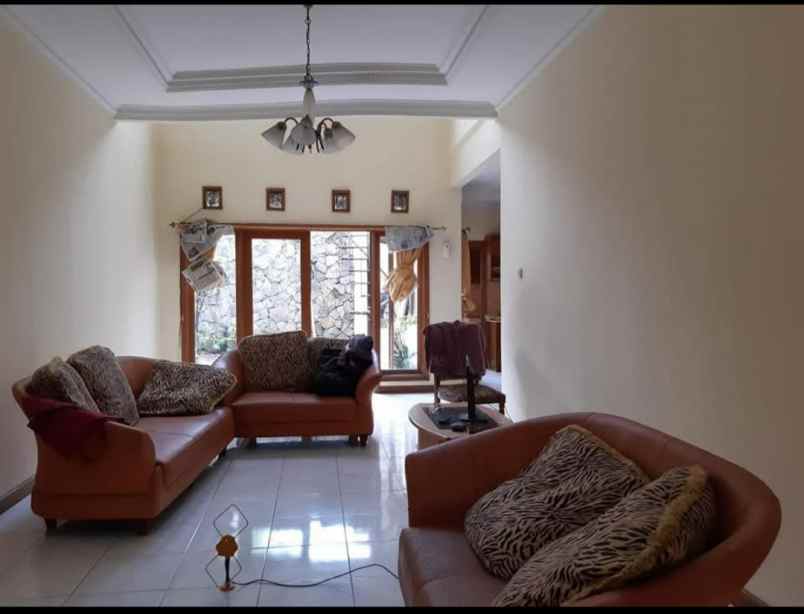 disewakan rumah tinggal area cigadung