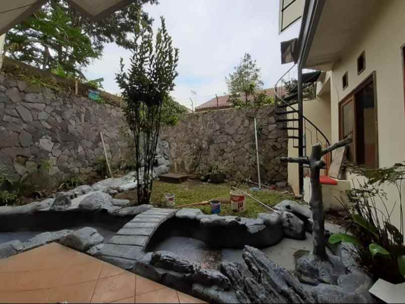 disewakan rumah tinggal area cigadung