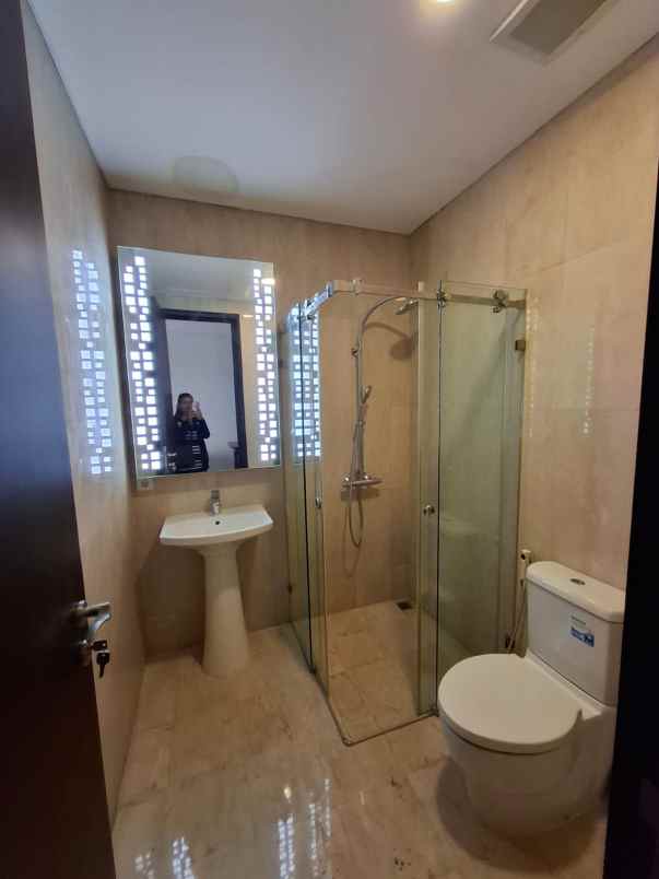 disewakan sudirman suites 2br full furnished