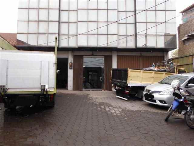 gudang strategis hanya 900 m dari tol moh toha bandung